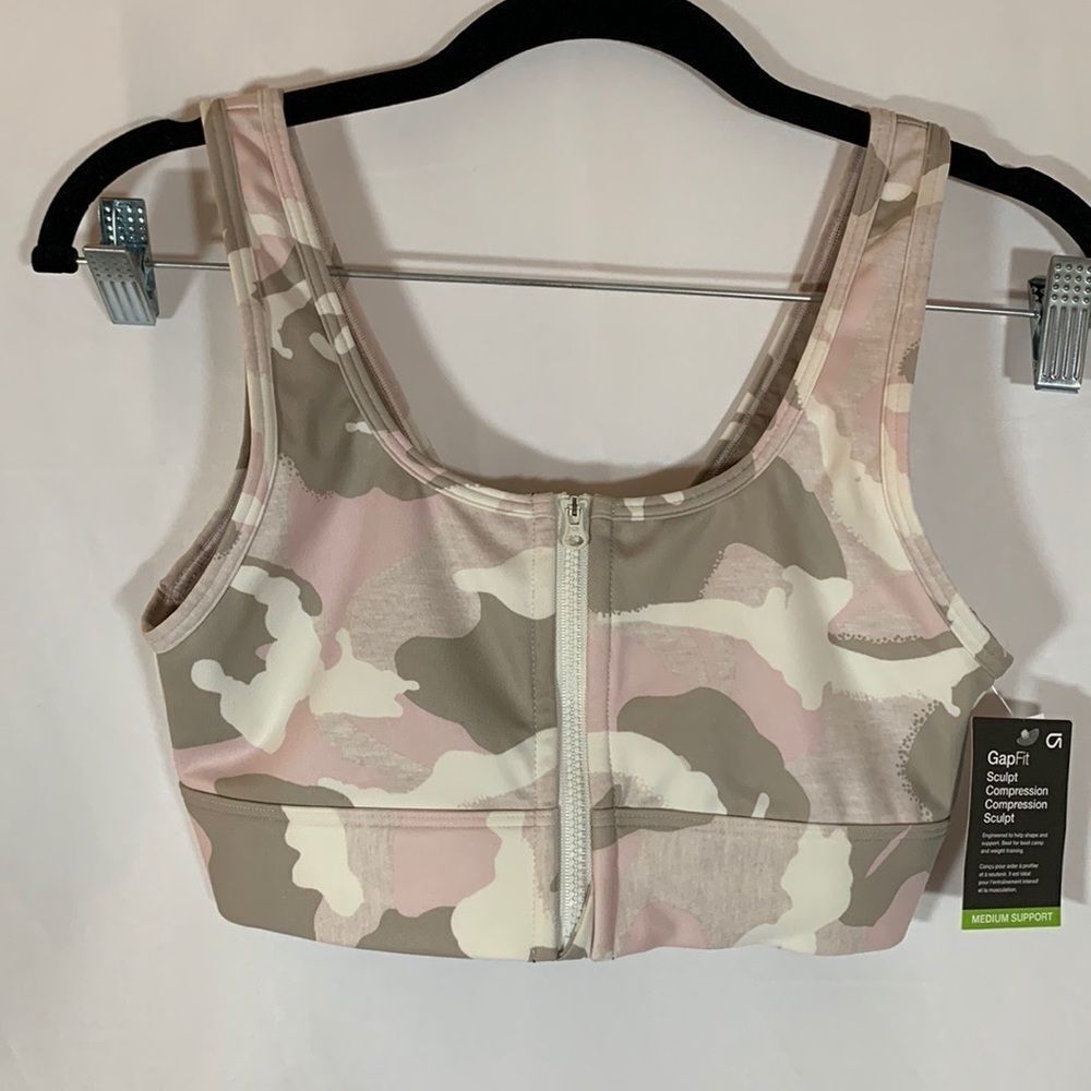 Gap Fit Sculpt Compression Camouflage Sports Bra